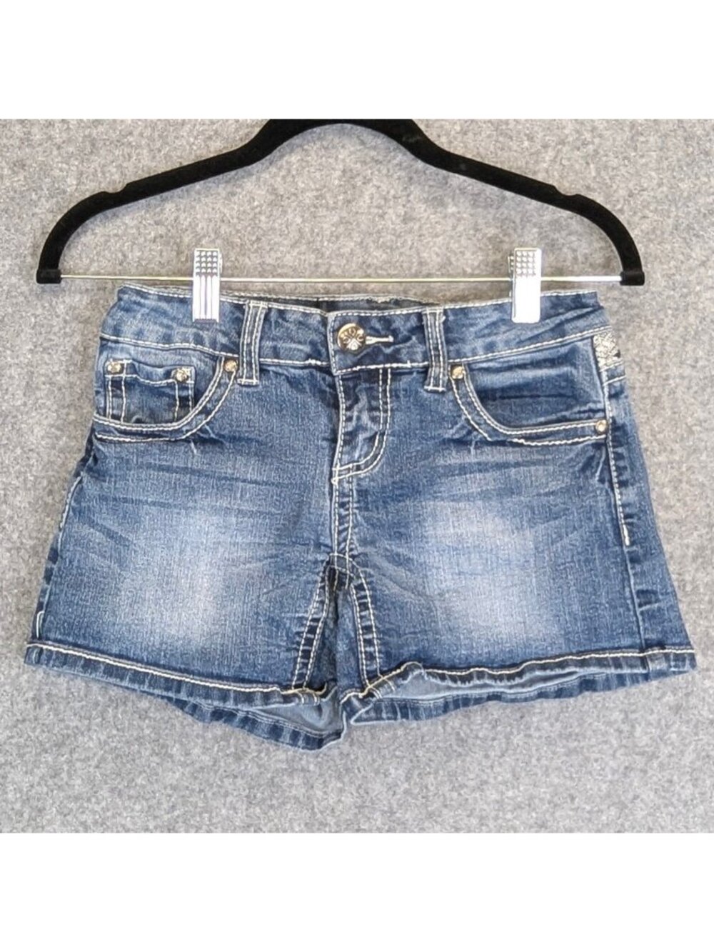 Soundgirl Denim Shorts w Embroidered Pockets Blue Distressed Wash Womens Size 3
